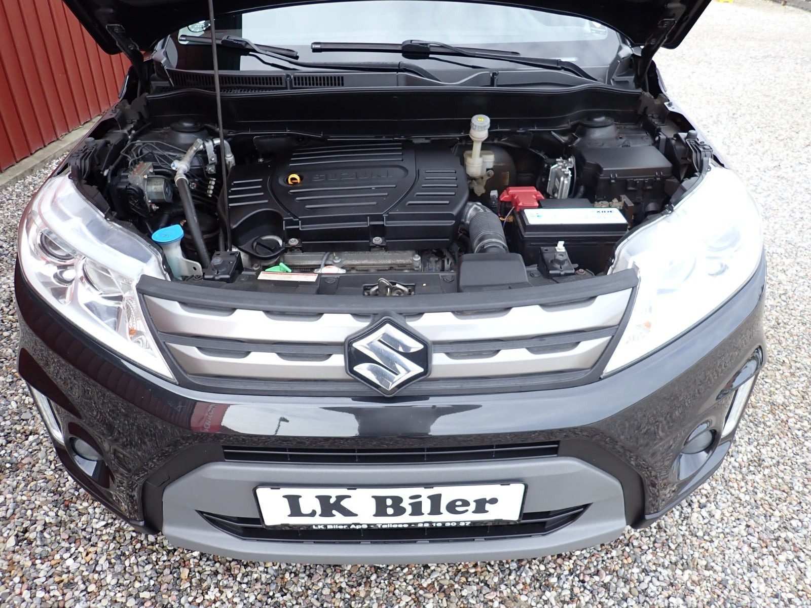 Sort Suzuki Vitara fra 2015