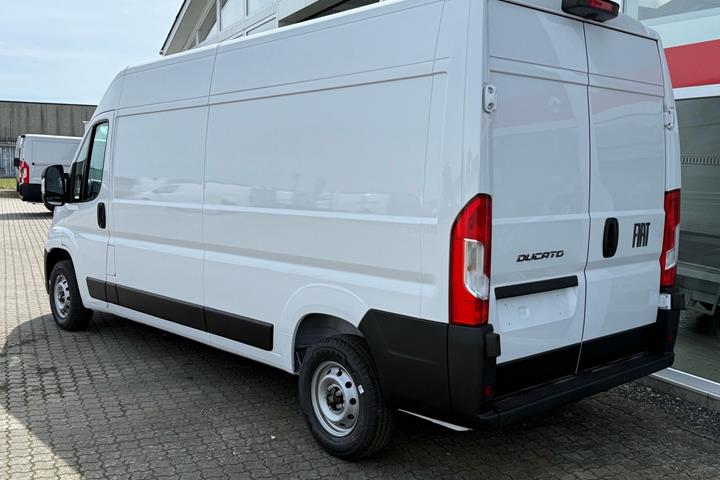 Hvid Fiat Ducato fra 2026
