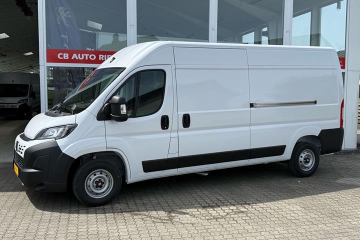 Hvid Fiat Ducato fra 2026