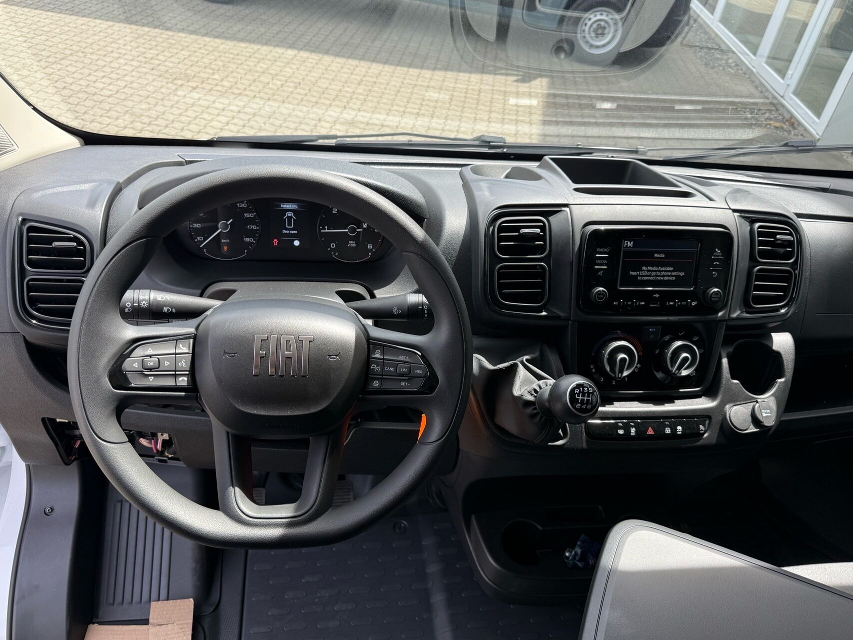 Hvid Fiat Ducato fra 2026