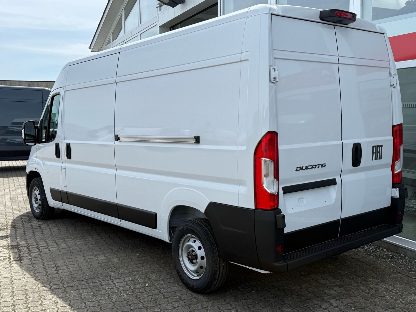 Hvid Fiat Ducato fra 2026