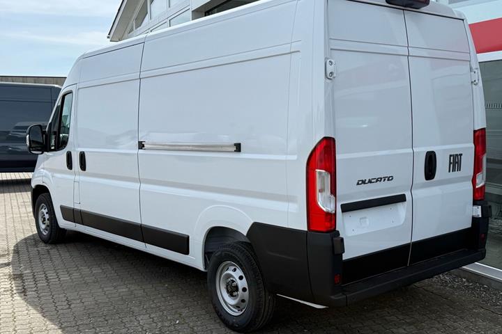 Hvid Fiat Ducato fra 2026