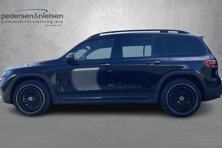 Sort Mercedes EQB250+ fra 2025