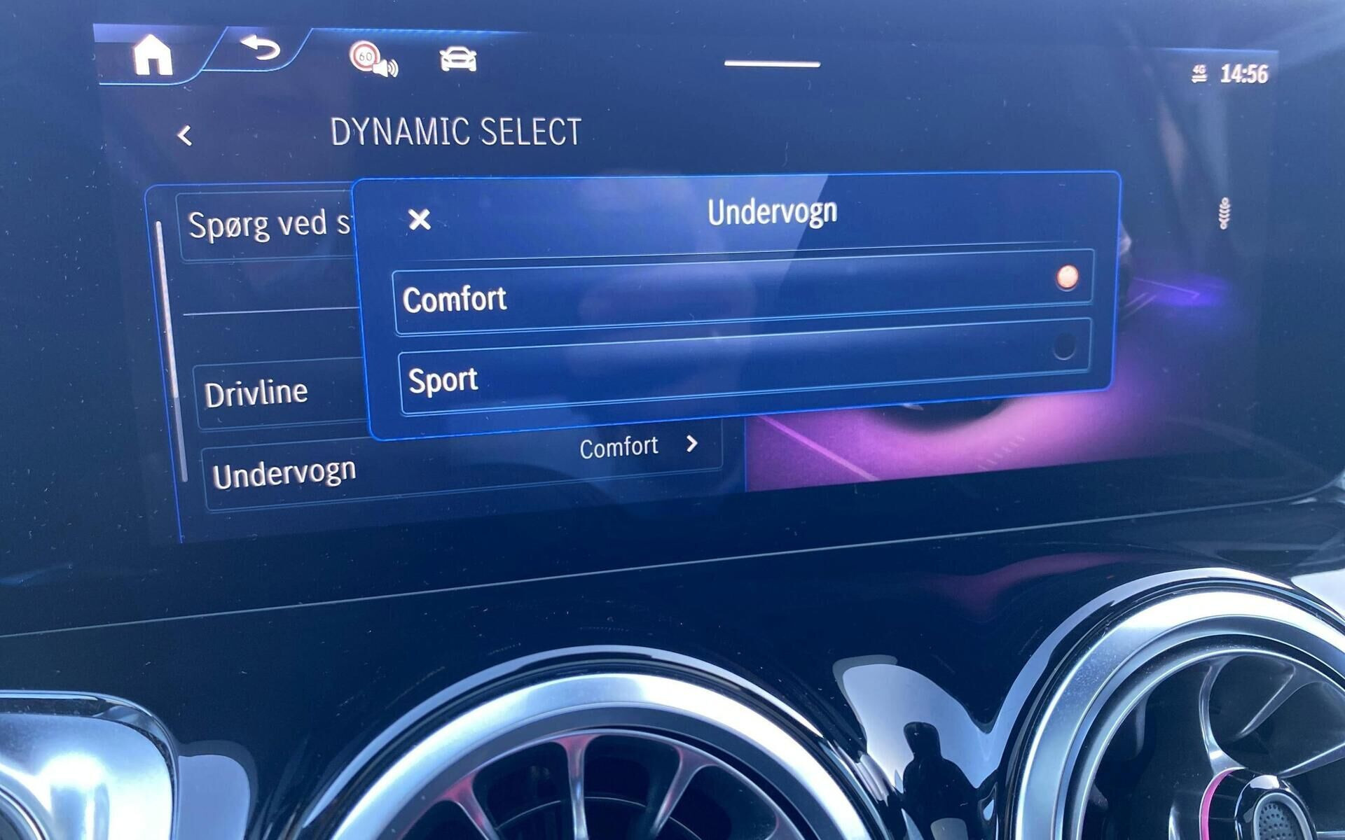 Sort Mercedes EQB250+ fra 2025