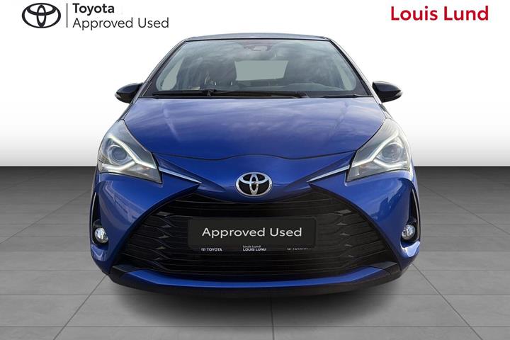 Blå Toyota Yaris fra 2019