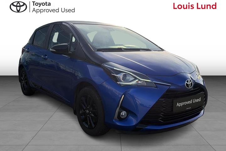 Blå Toyota Yaris fra 2019