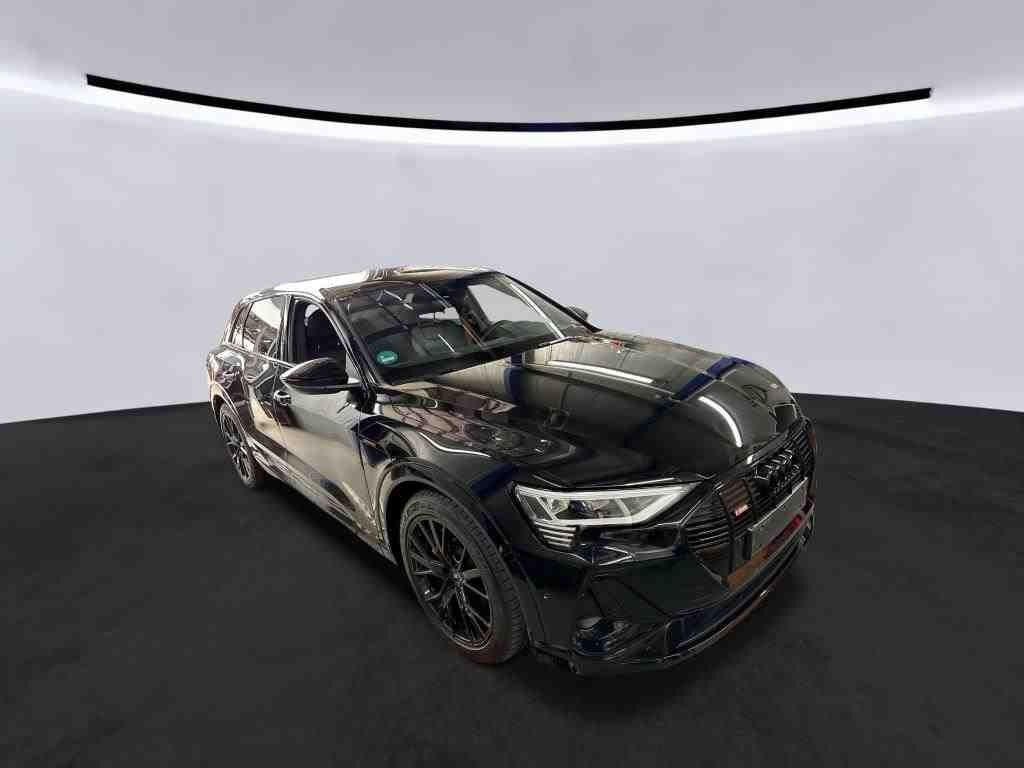 Sort Audi e-tron fra 2022