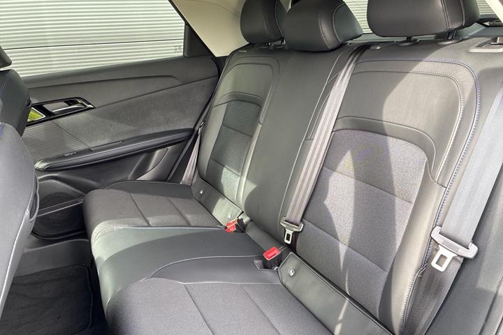 Sort MG MG4 Electric fra 2025