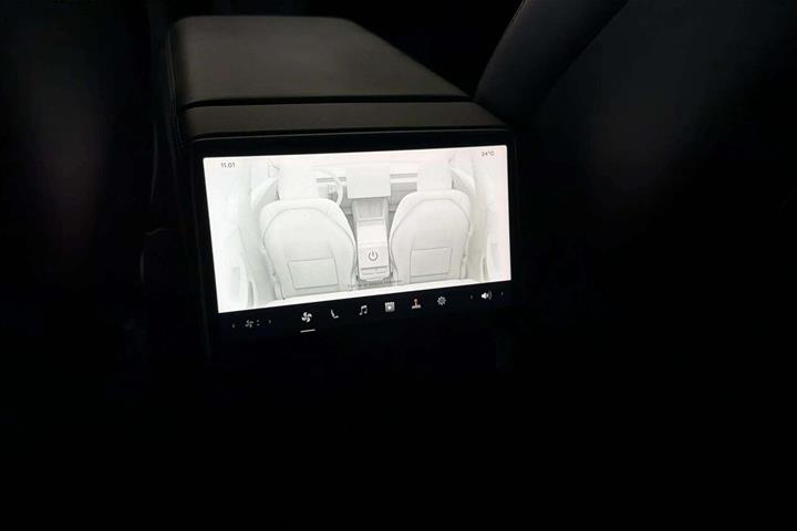 Sort Tesla Model 3 fra 2024
