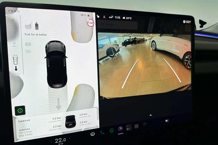 Sort Tesla Model 3 fra 2024