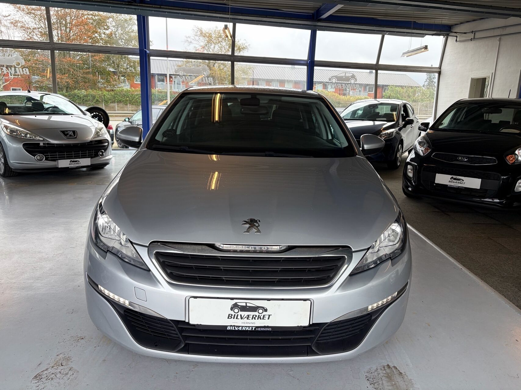 undefined Peugeot 308 fra 2017