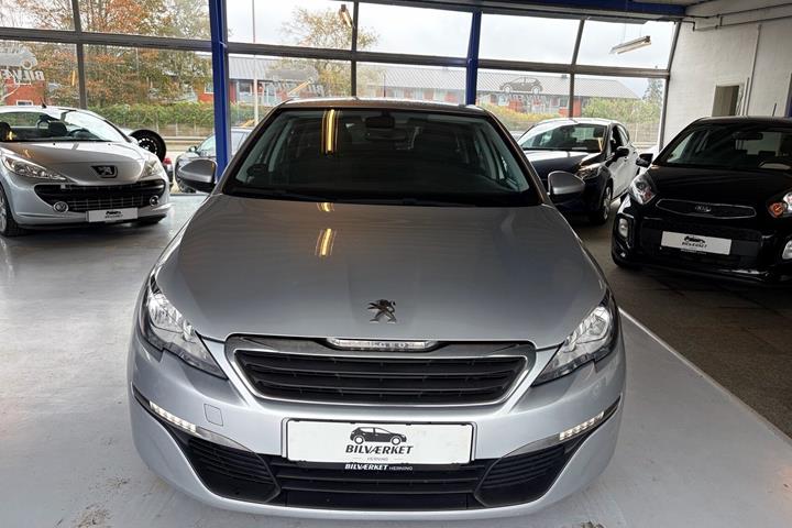 undefined Peugeot 308 fra 2017