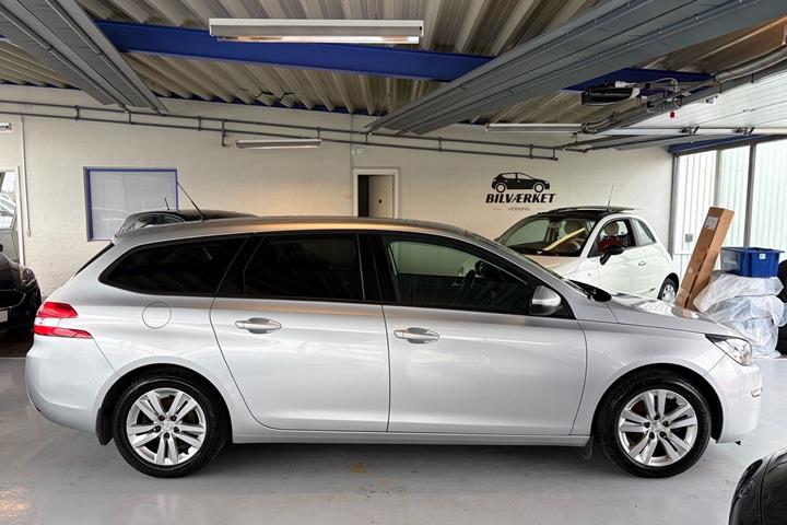 undefined Peugeot 308 fra 2017
