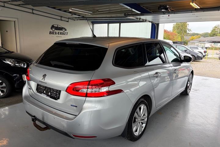 undefined Peugeot 308 fra 2017