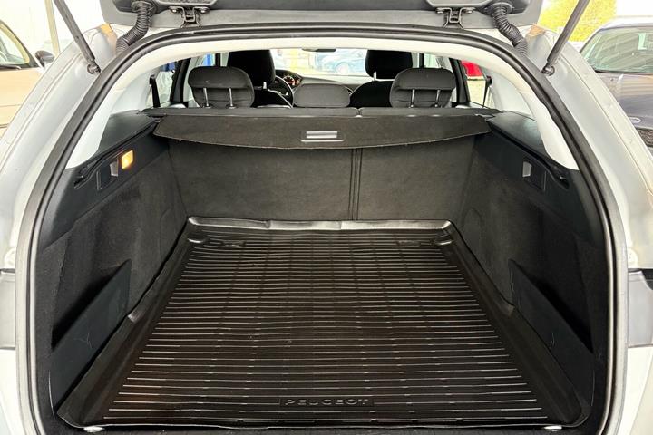 undefined Peugeot 308 fra 2017