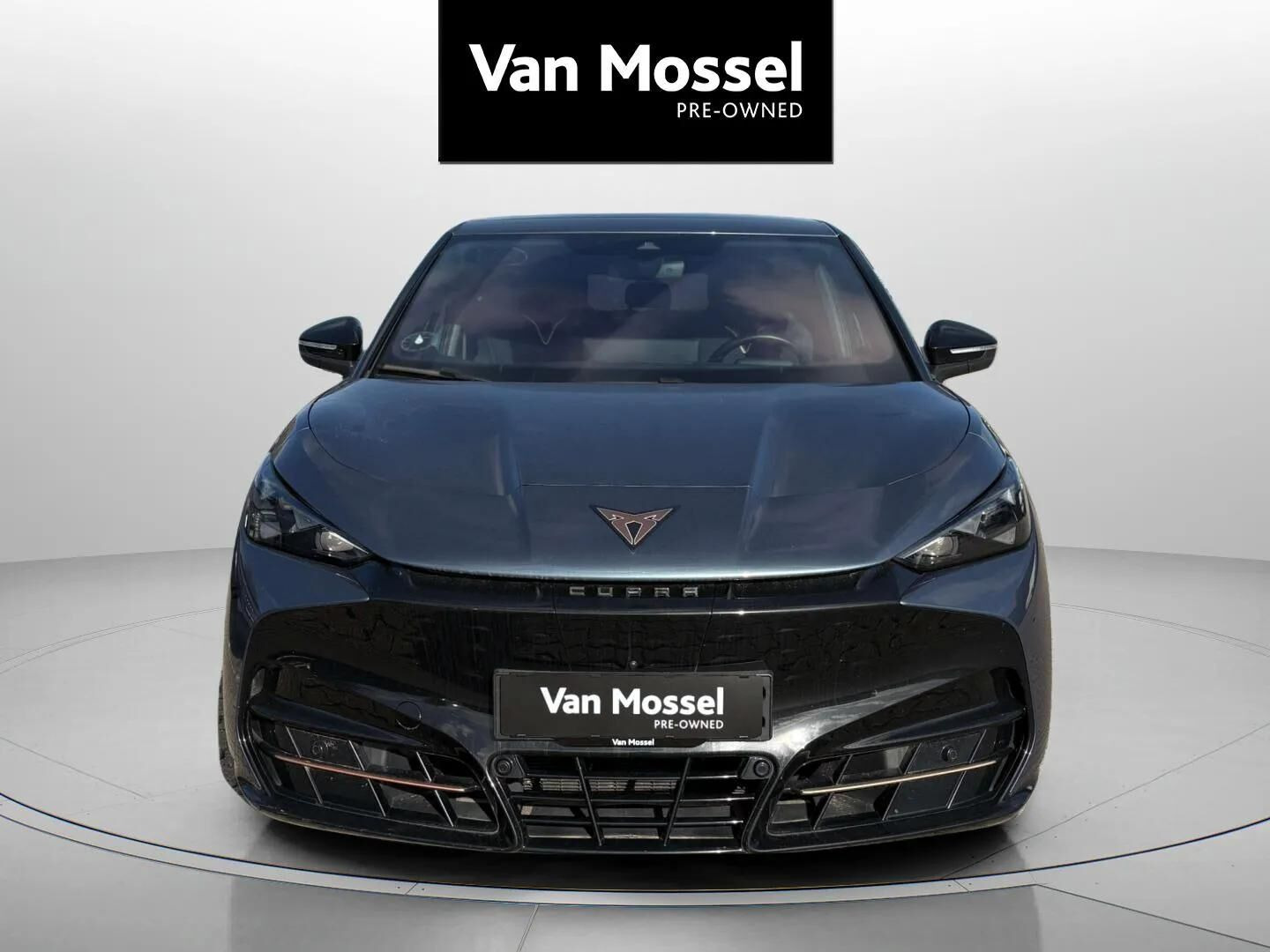 Blå Cupra Tavascan fra 2024