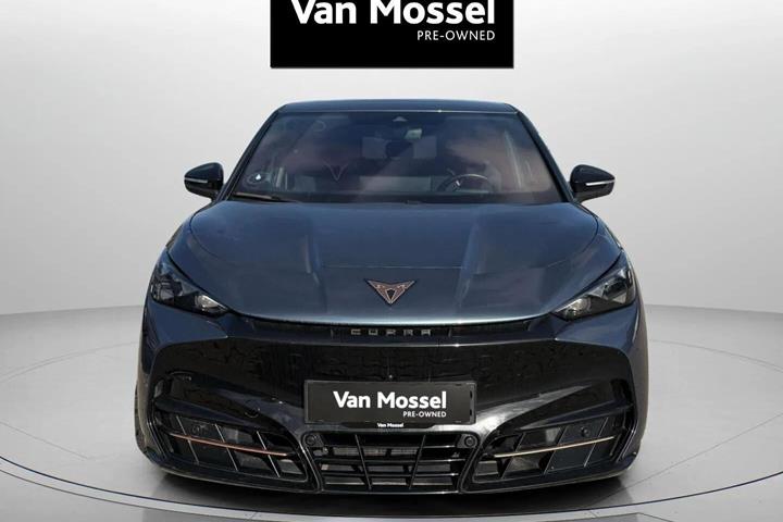 Blå Cupra Tavascan fra 2024