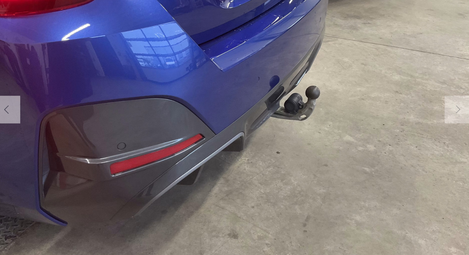 Blå BMW i4 fra 2024