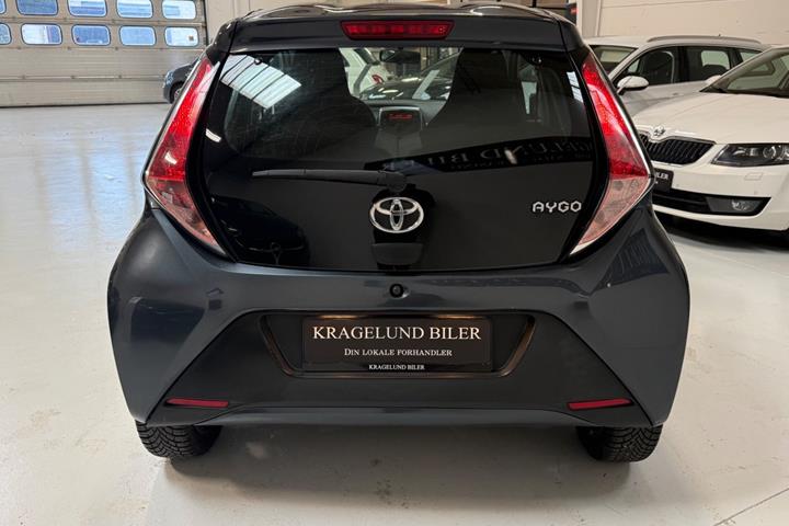 undefined Toyota Aygo fra 2015