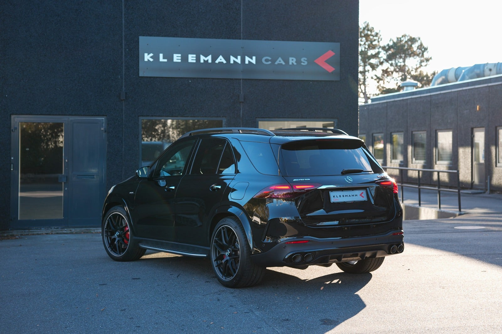 Sort Mercedes GLE53 fra 2026