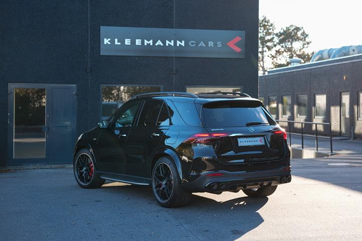 Sort Mercedes GLE53 fra 2026