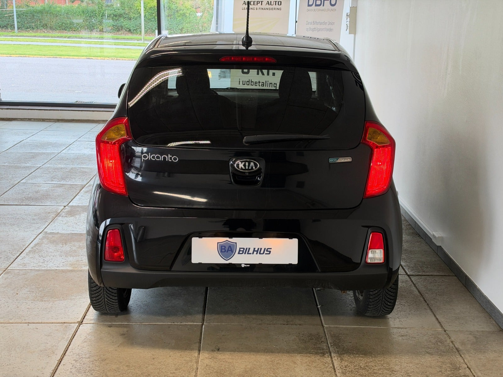 Sort Kia Picanto fra 2016
