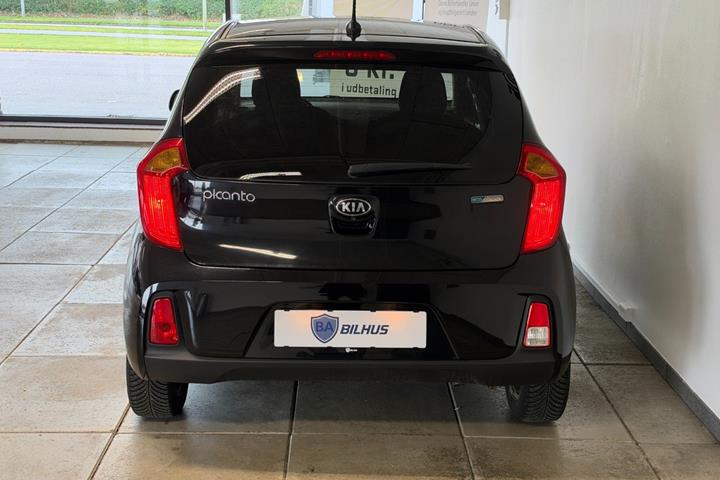 Sort Kia Picanto fra 2016