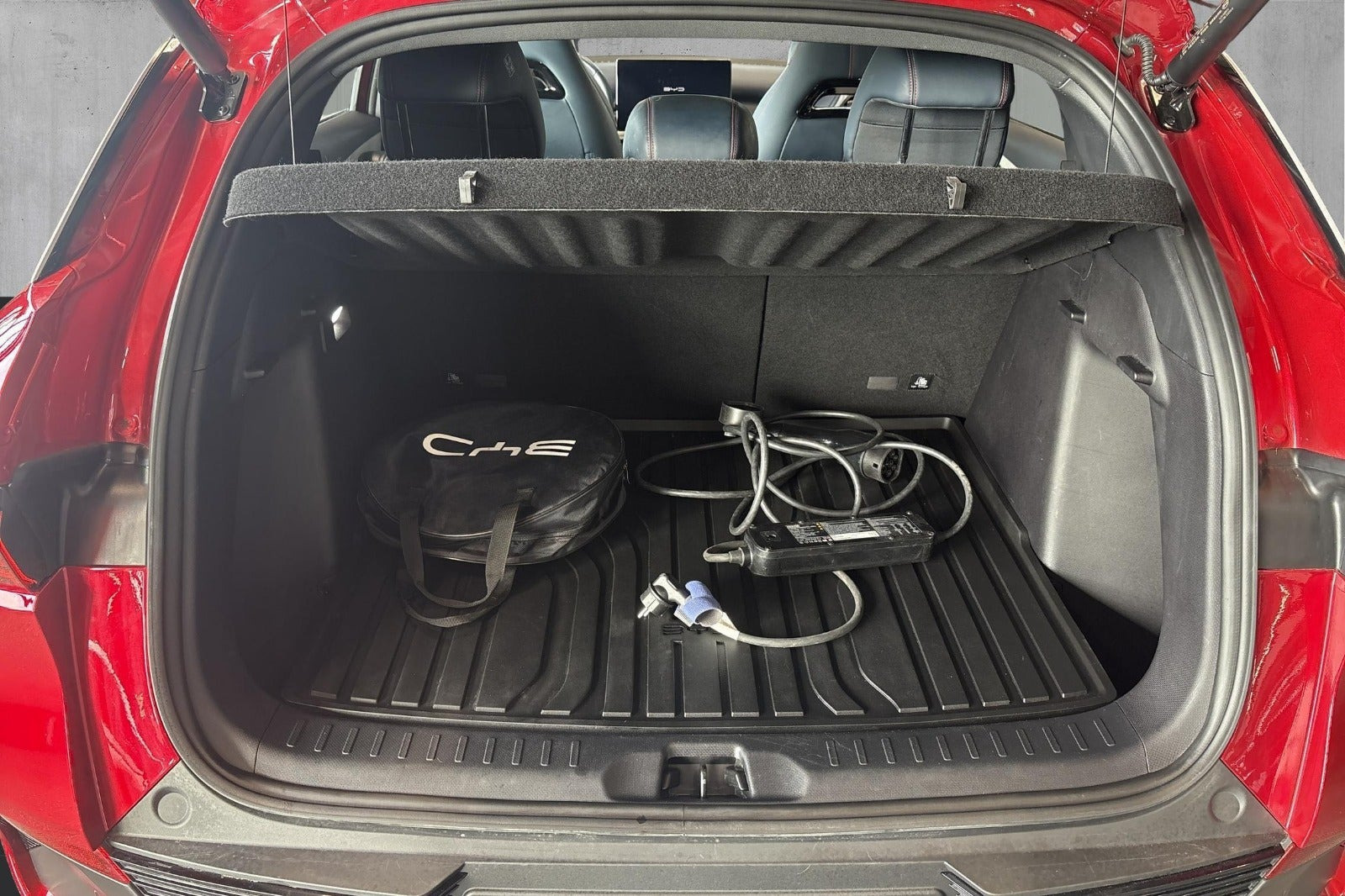 Rød BYD Atto 3 fra 2023