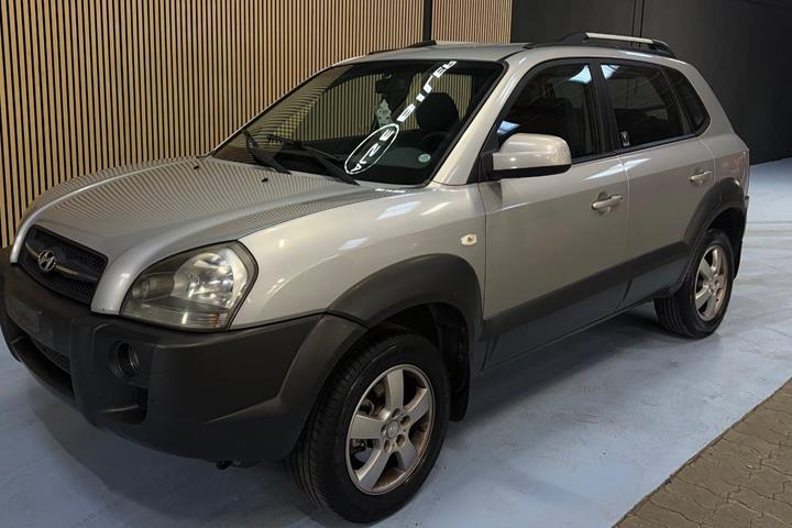 undefined Hyundai Tucson fra 2007 set udefra