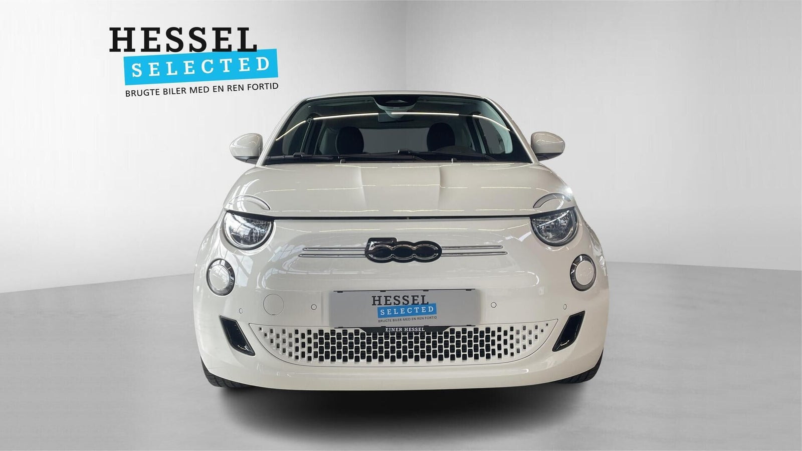 Hvid Fiat 500e fra 2024