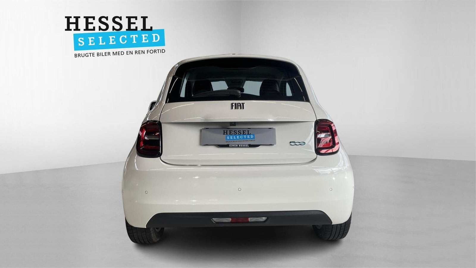 Hvid Fiat 500e fra 2024