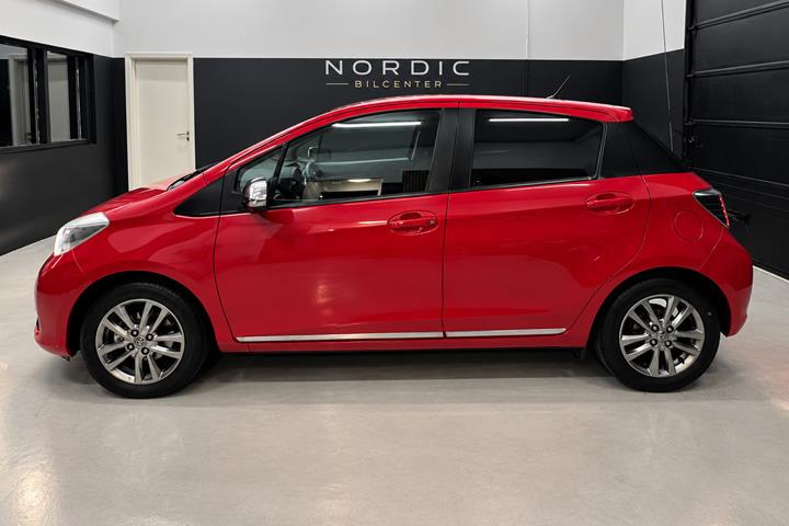 undefined Toyota Yaris fra 2014