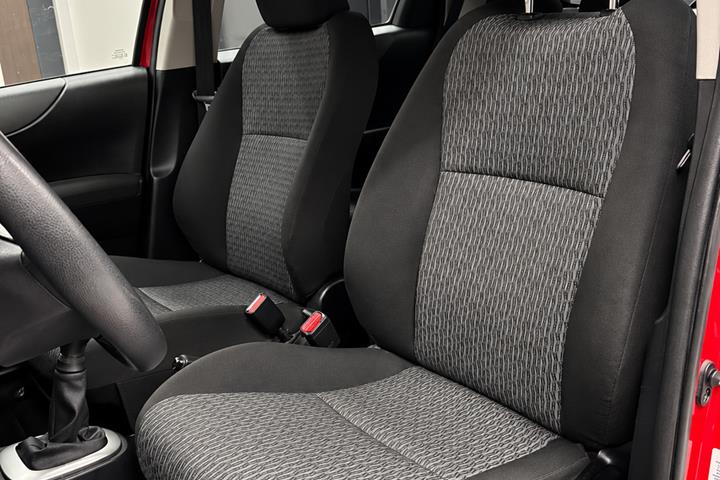 undefined Toyota Yaris fra 2014
