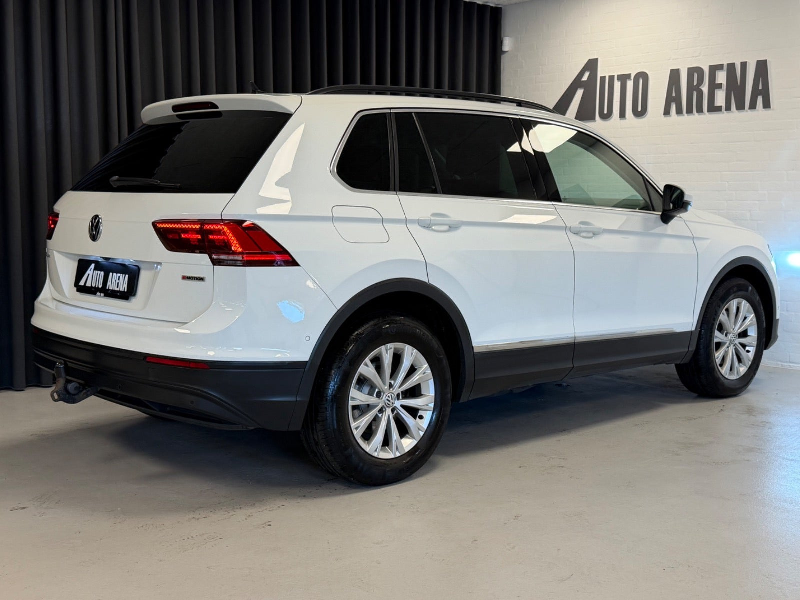 Hvid VW Tiguan fra 2018