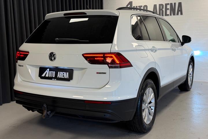 Hvid VW Tiguan fra 2018
