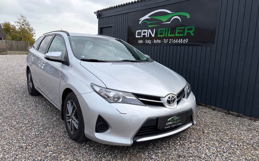 Toyota Auris 1,3 VVT-i T1+ Touring Sports