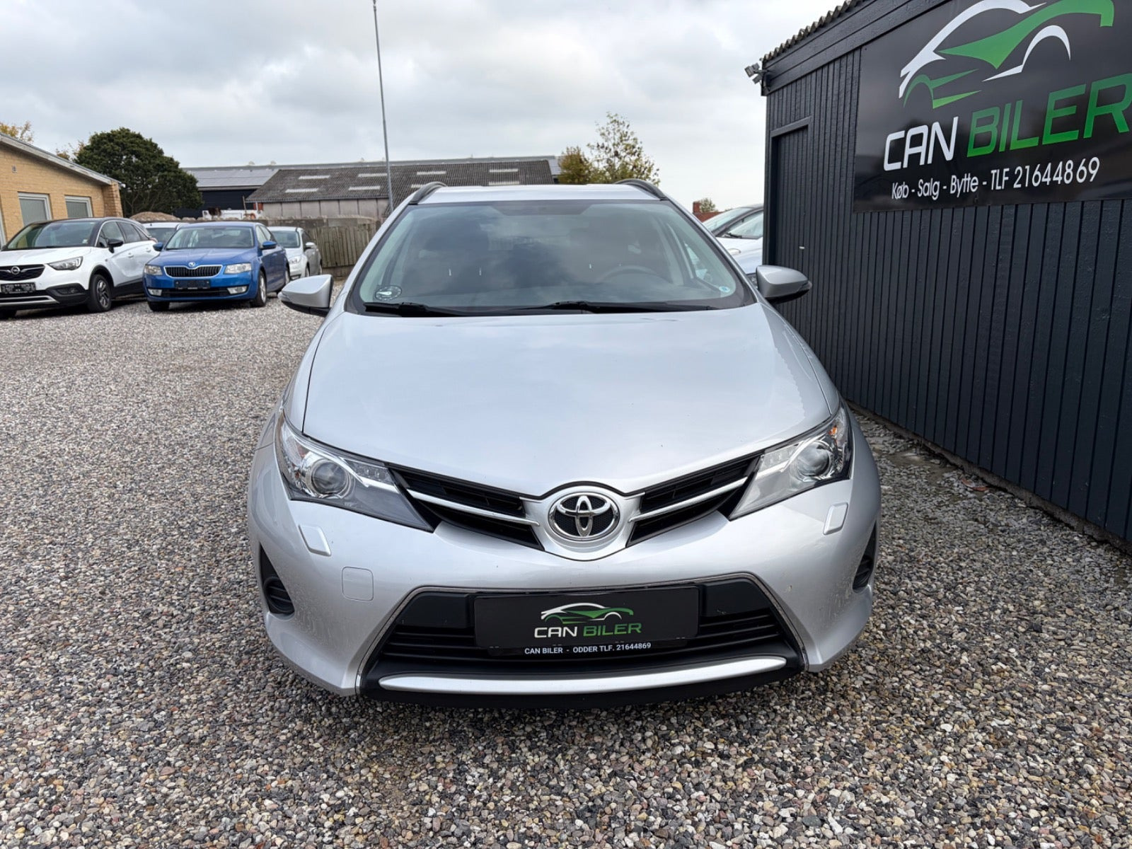 Sølv Toyota Auris fra 2015