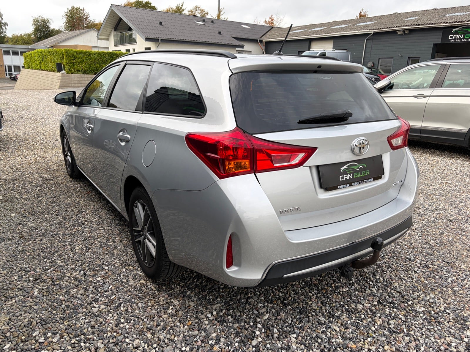 Sølv Toyota Auris fra 2015