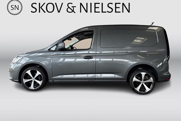 Grå VW Caddy fra 2021