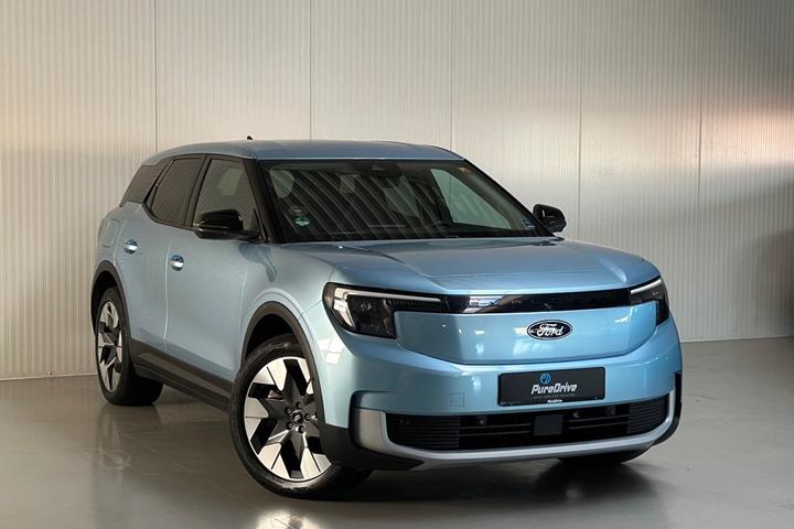 Blå Ford Explorer fra 2025