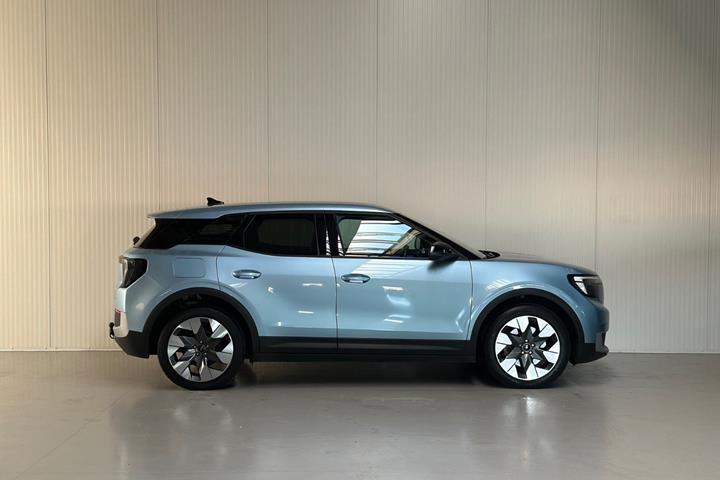 Blå Ford Explorer fra 2025