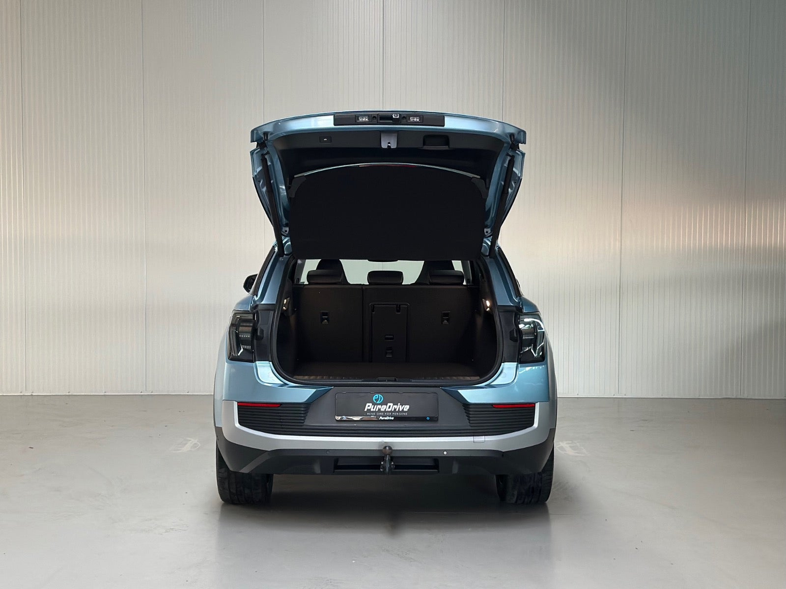 Blå Ford Explorer fra 2025