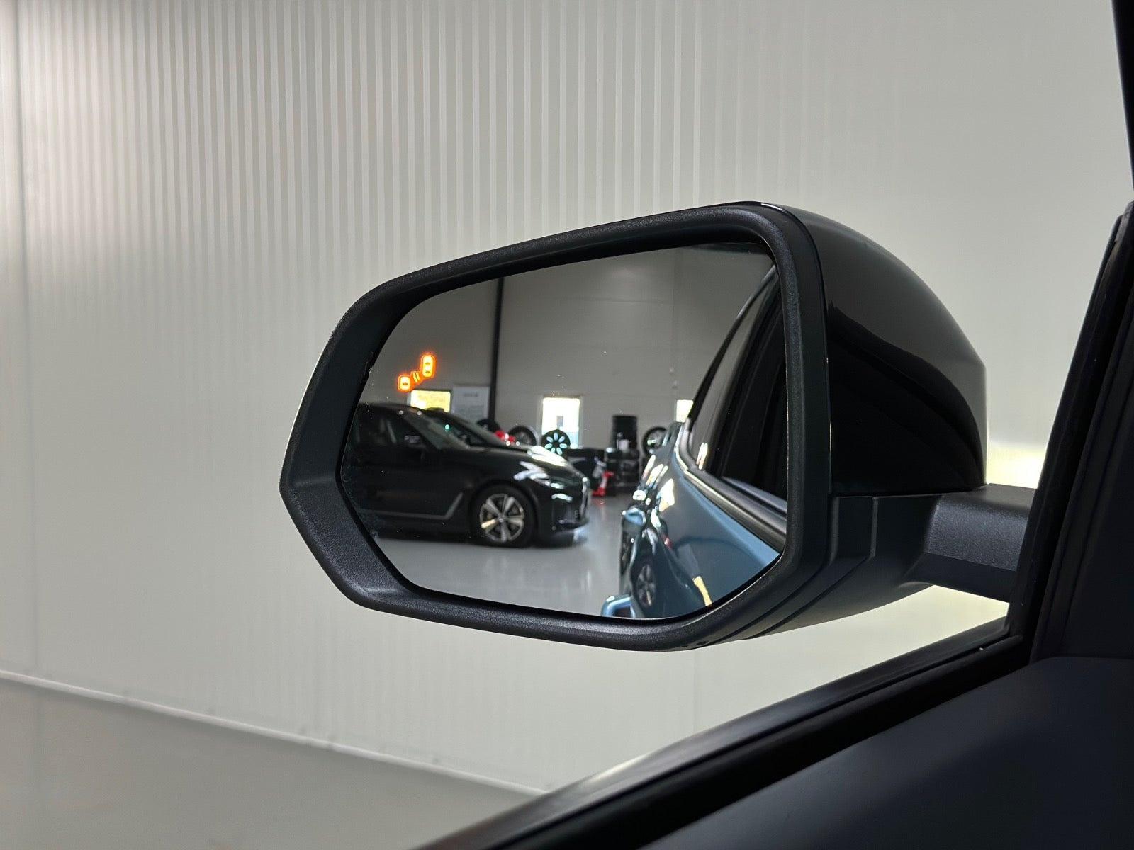 Blå Ford Explorer fra 2025