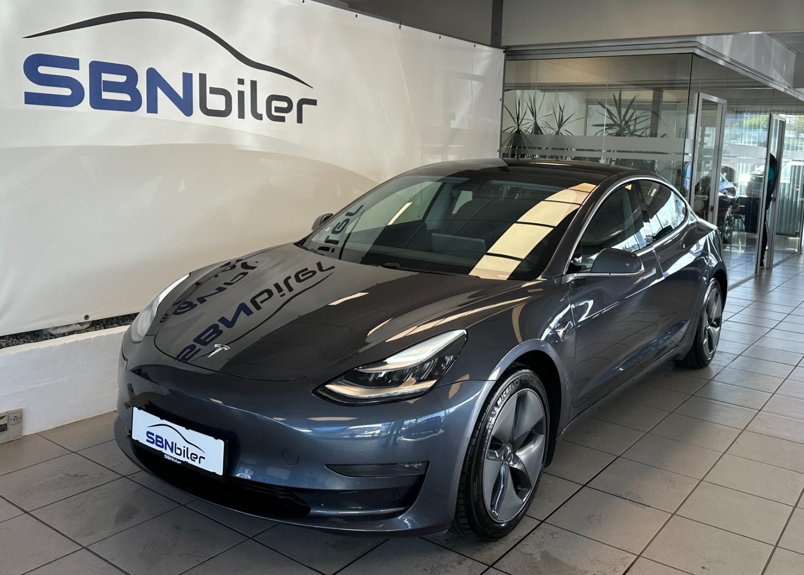 Tesla Model 3 Long Range AWD