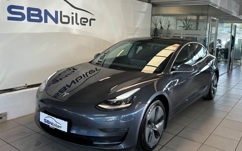 Tesla Model 3 Long Range AWD
