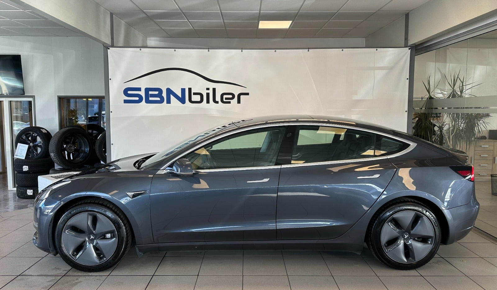 undefined Tesla Model 3 fra 2020