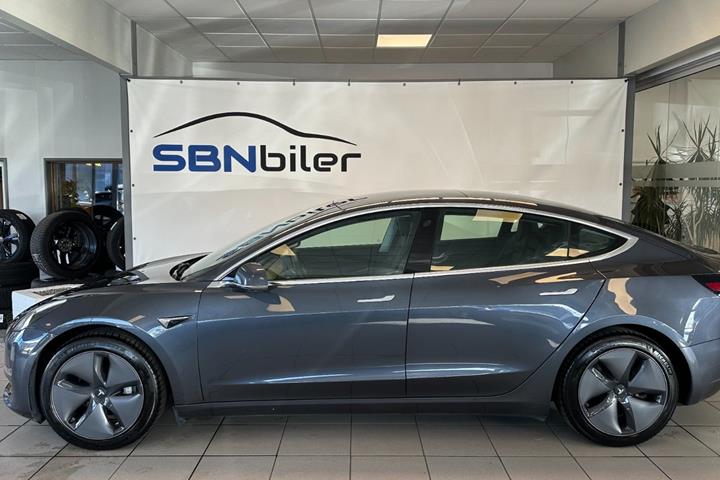 undefined Tesla Model 3 fra 2020