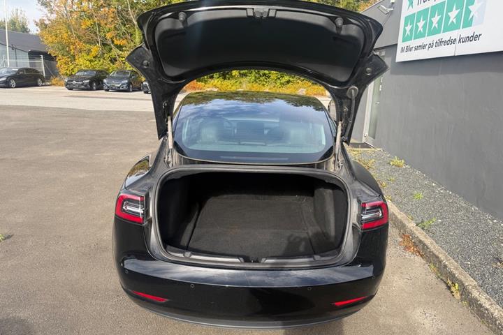 undefined Tesla Model 3 fra 2019