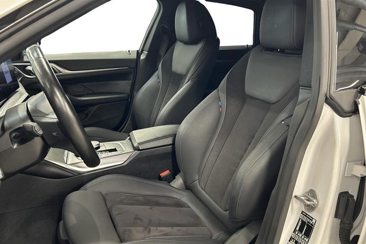 Hvid BMW i4 fra 2024