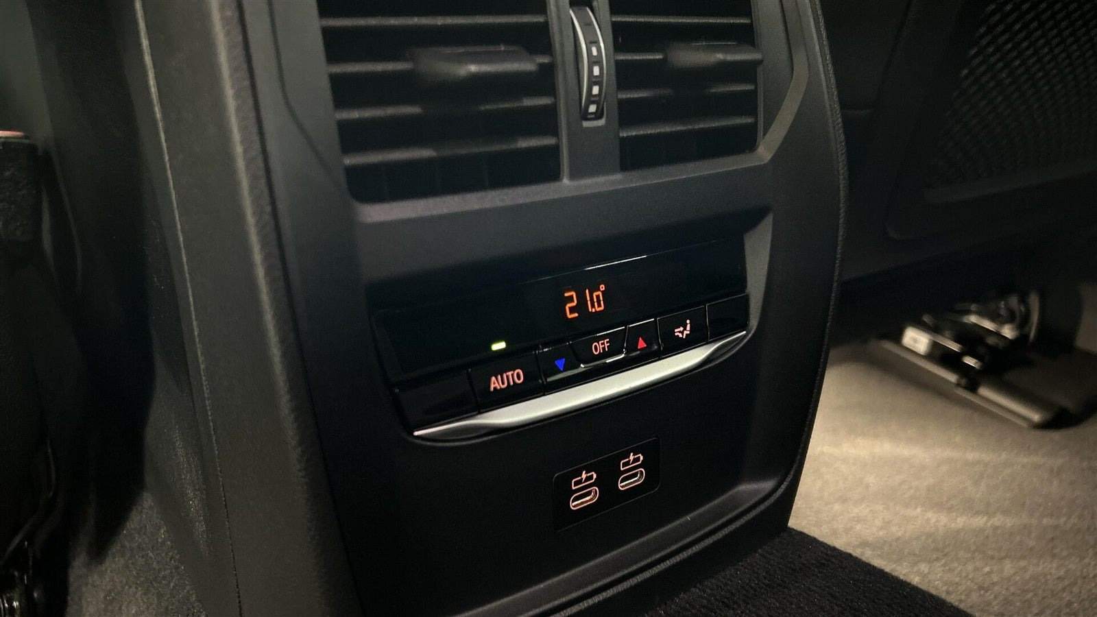 Hvid BMW i4 fra 2024
